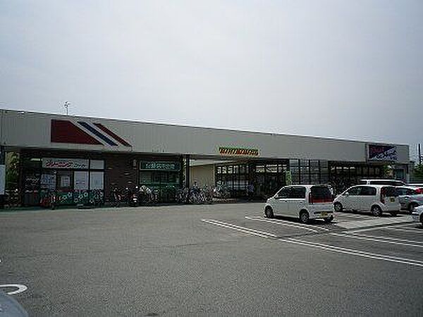 マルアイ浜の宮店 徒歩10分。 730m