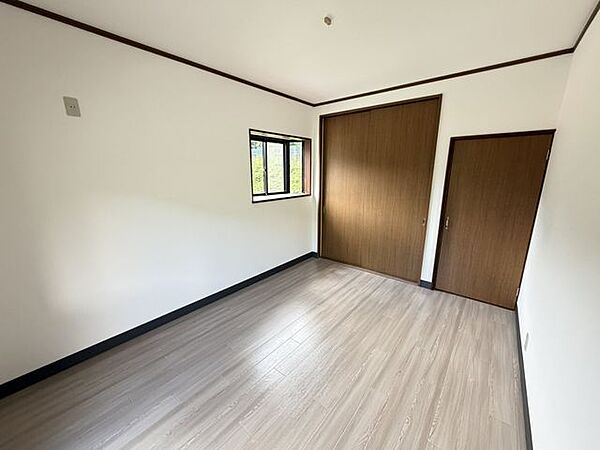 洋室を拡大表示