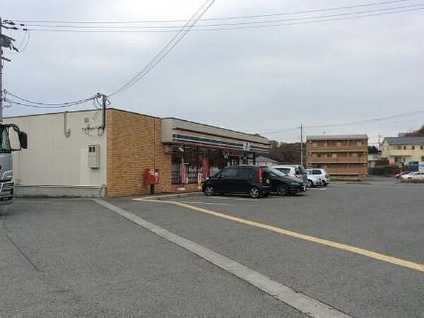セブンイレブン加西北条東高室店 1660m