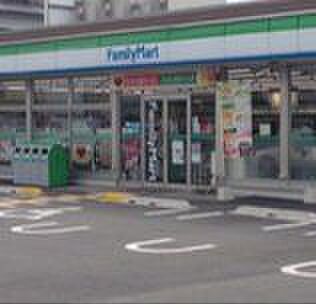 ファミリーマート西脇上野店 徒歩4分。 300m