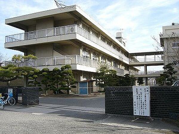 引野小学校 1889m