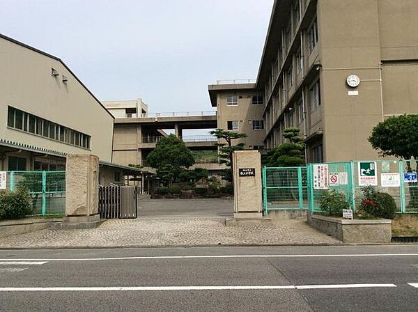 福山市立誠之中学校 徒歩5分。 380m