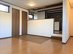 栗原町　築浅オール電化住宅です 2SLDKのリビング/ダイニング