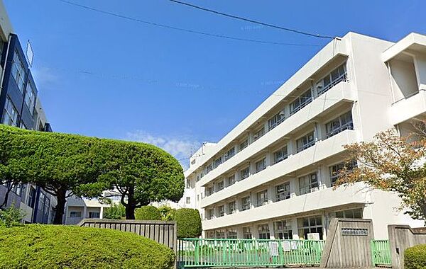 赤磐市立桜が丘中学校 徒歩19分。 1480m