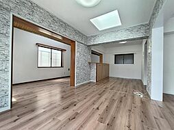 ザ・サウスタウン 4階2LDKのリビング/ダイニング