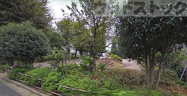 練馬区立 富士見台公園 徒歩10分。 760m