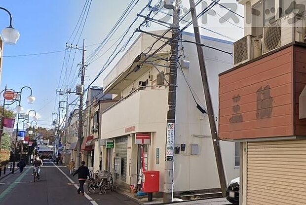 たかの台駅前郵便局 徒歩11分。 860m