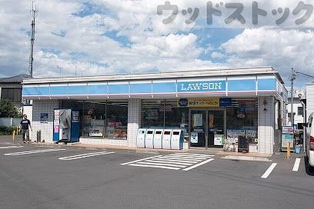 ローソン 東大和清水六丁目店 徒歩9分。 700m