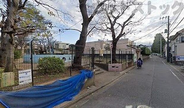練馬区立 北大泉第二児童遊園 徒歩1分。 70m