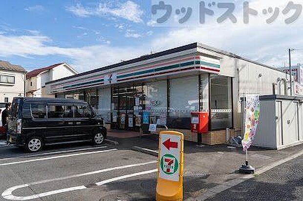 セブン-イレブン 東久留米下里5丁目店 徒歩3分。 210m