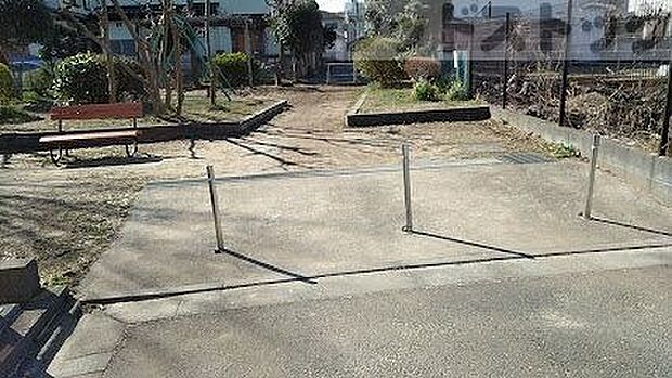 住吉町第三公園 徒歩10分。 800m