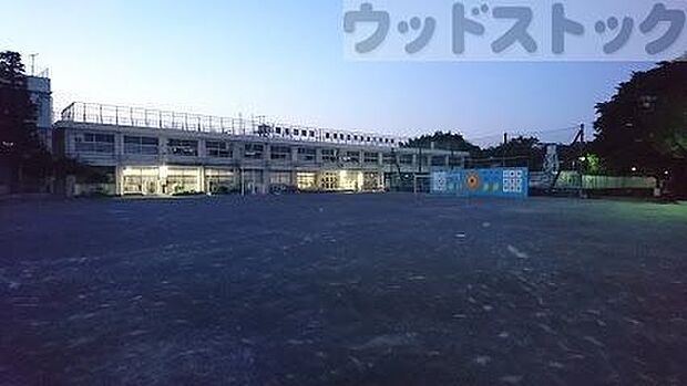 練馬区立大泉第一小学校 徒歩9分。 700m