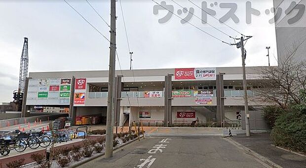 アクロスプラザ小平 徒歩13分。 970m