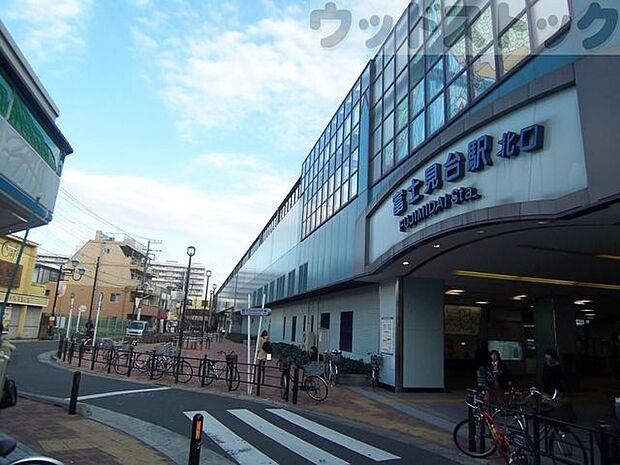 富士見台駅(西武 池袋線) 徒歩12分。 910m