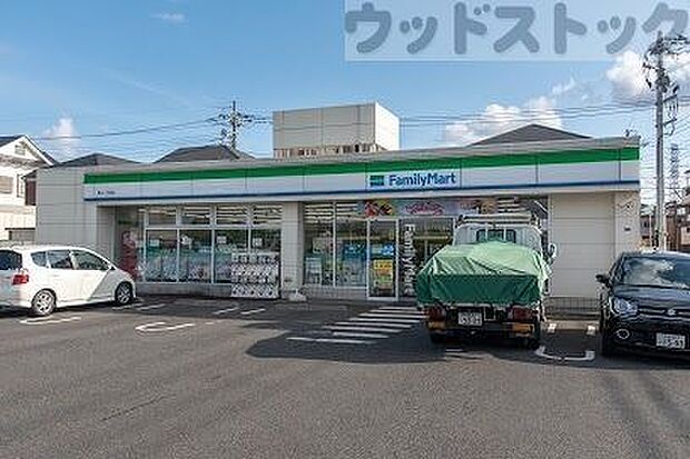 ファミリーマート 滝山一丁目店 徒歩5分。 350m