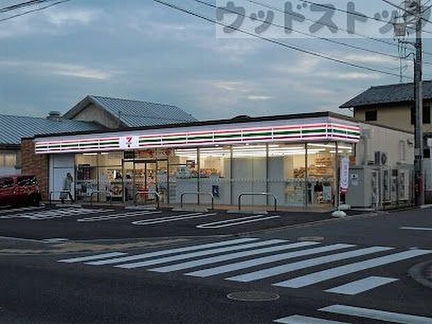 セブンイレブン 武蔵野関前3丁目店 徒歩7分。 500m