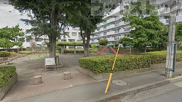 しじゅうから第二公園 徒歩11分。 820m