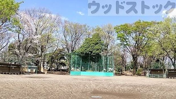 滝山公園 徒歩6分。 450m