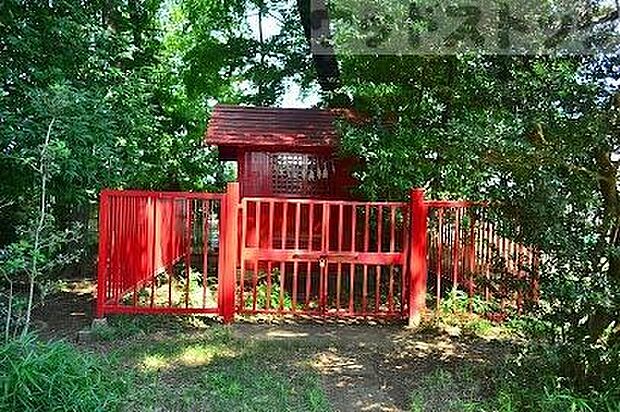 中里公園 徒歩9分。 710m