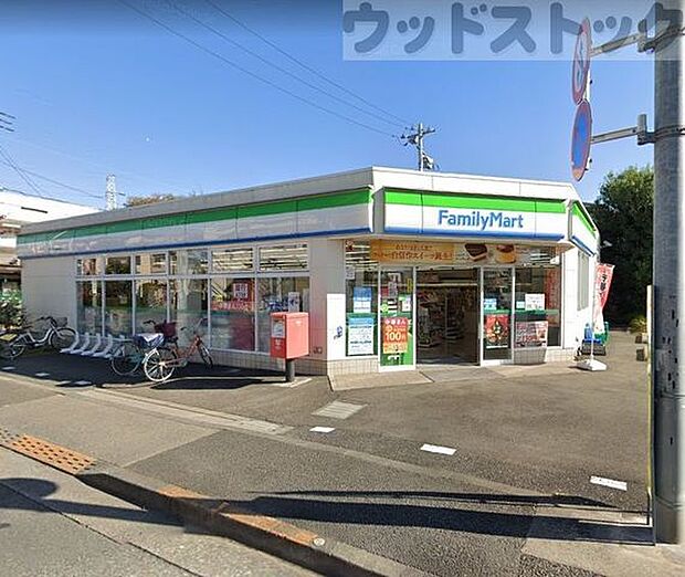 ファミリーマート国分寺戸倉通り店 徒歩2分。 130m