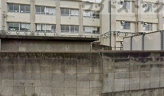 練馬区立大泉第二小学校 徒歩5分。 340m