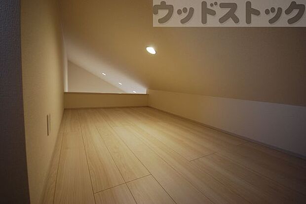 固定階段付ロフト