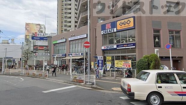 クリエイトエス・ディー調布つつじヶ丘駅前店 徒歩10分。 740m