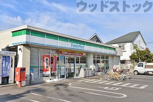 ファミリーマート 西東京西原町店 徒歩2分。 100m
