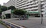 周辺：スーパーあまいけ萩山駅前店 徒歩9分。 690m