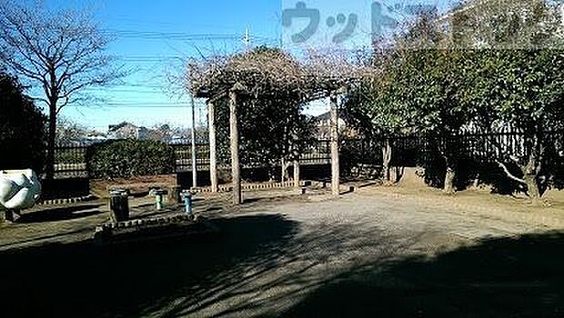 月見の公園 徒歩7分。 520m