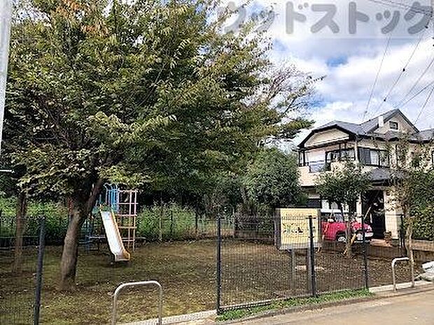 青葉町1丁目第8仲よし広場 徒歩10分。 780m