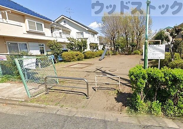 前沢第1緑地 徒歩8分。 580m