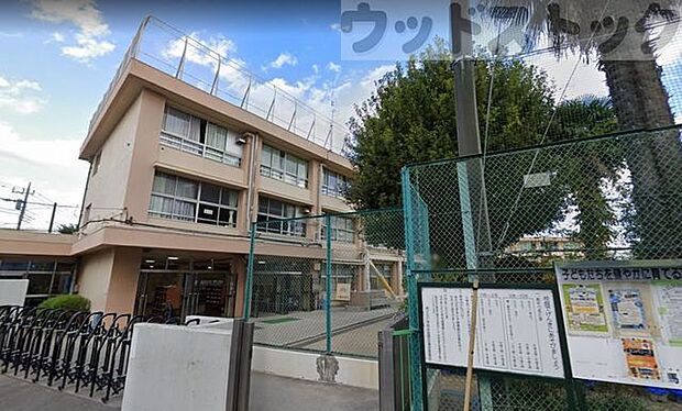 練馬区立南が丘小学校 徒歩11分。 860m