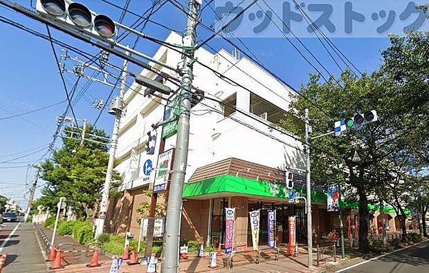 サミットストア大泉学園店 徒歩14分。 1050m
