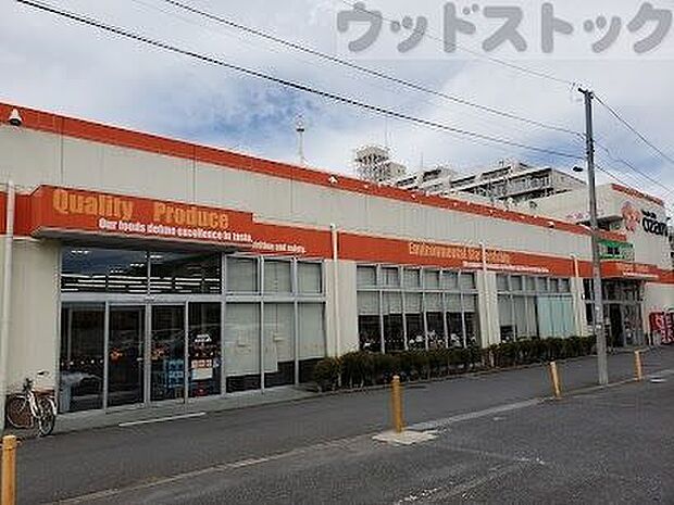 オザム 美住町店 徒歩9分。 710m