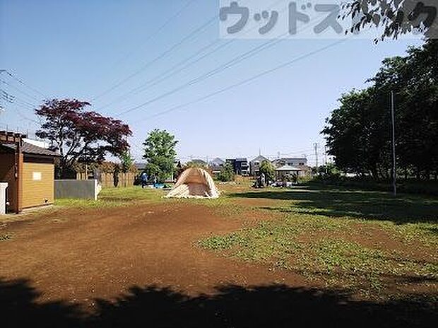 きつねっぱら公園子どもキャンプ場 徒歩11分。 820m