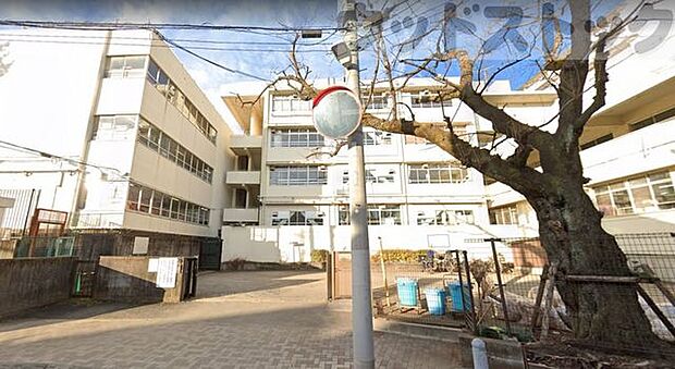 西東京市立谷戸第二小学校 徒歩4分。 300m