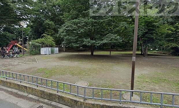 井頭の森緑地 徒歩8分。 620m