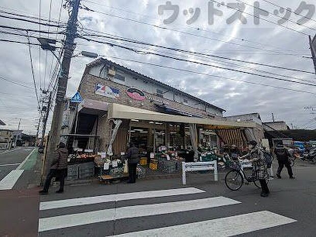 全日食チェーン 銀次郎 喜多見店 徒歩7分。 510m