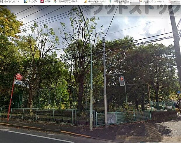 上宿緑地 徒歩5分。 370m