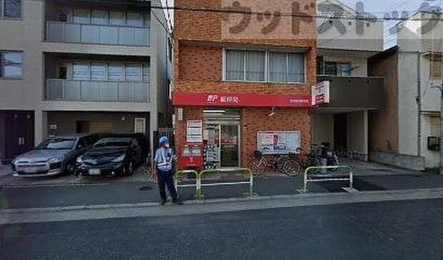 赤羽西四郵便局 徒歩9分。 690m