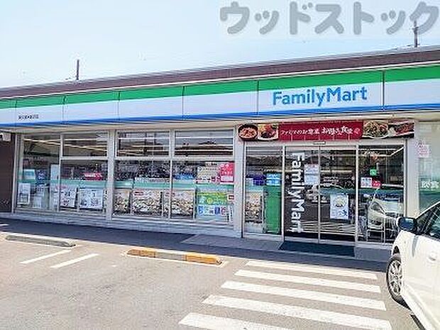 ファミリーマート 東久留米前沢店 徒歩3分。 220m