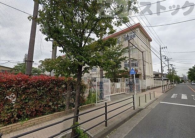 国立市立国立第三小学校 徒歩6分。 450m