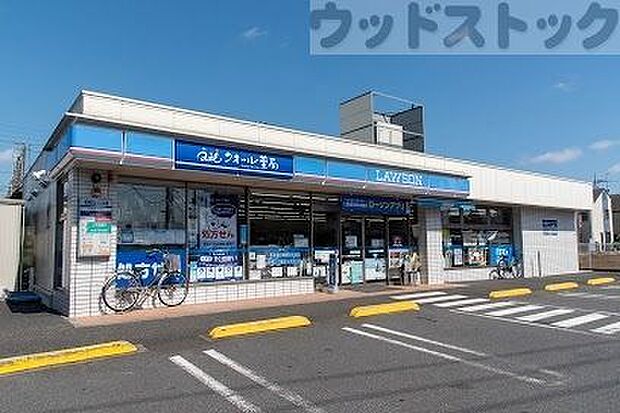 ローソン 練馬大泉町三丁目店 徒歩5分。 400m