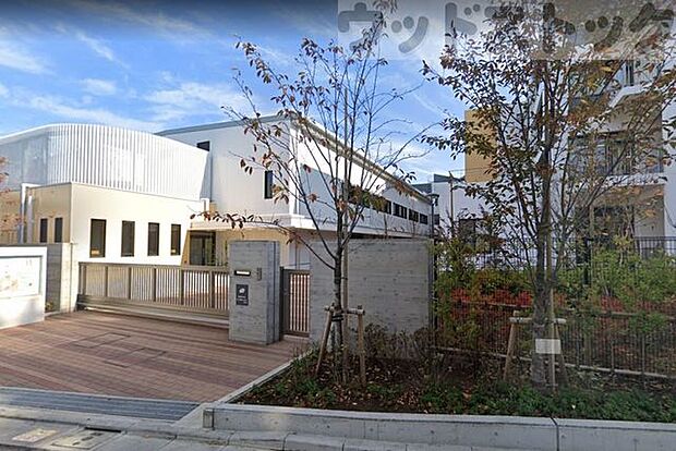 練馬区立大泉東小学校 徒歩11分。 850m