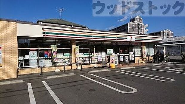 セブン-イレブン 板橋向原2丁目店 徒歩7分。 530m