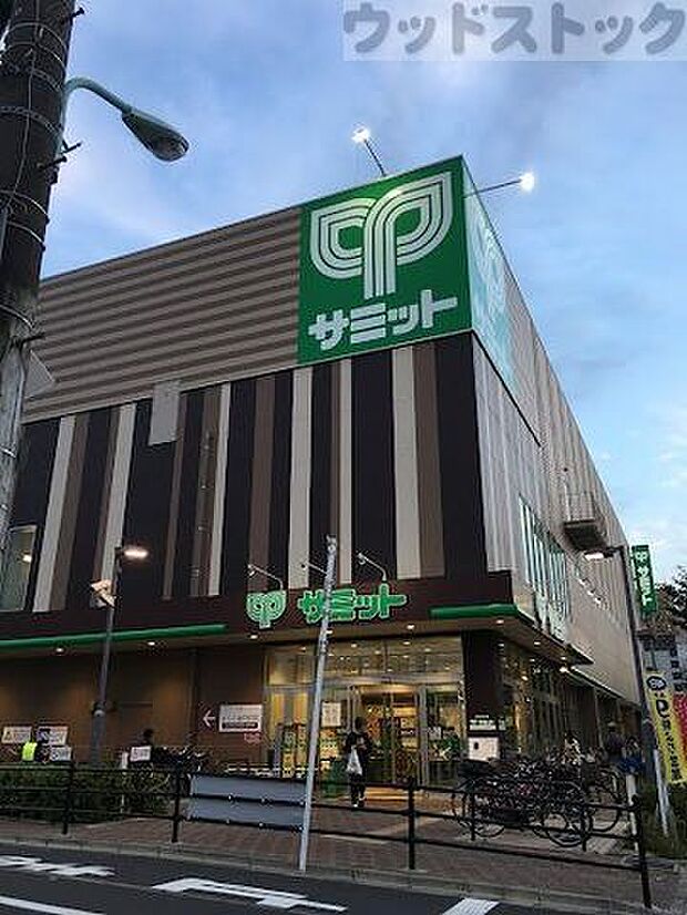 サミットストア 東長崎店 徒歩4分。 300m