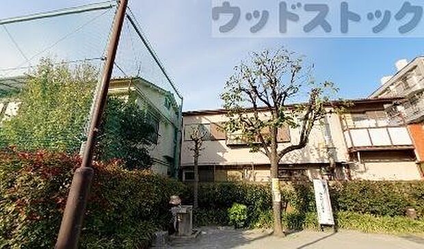 大谷口北町宮ノ下公園 徒歩4分。 270m