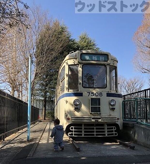 板橋交通公園 徒歩14分。 1110m