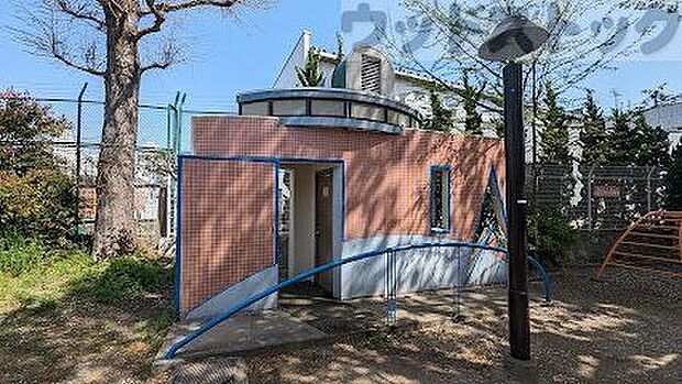 杉並区立梅里児童遊園 徒歩2分。 140m